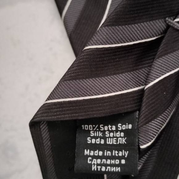 BOSS Hugo Boss Silk Necktie Gray Black Striped Tie Made in Italy Textured Formal - Picture 6 of 11